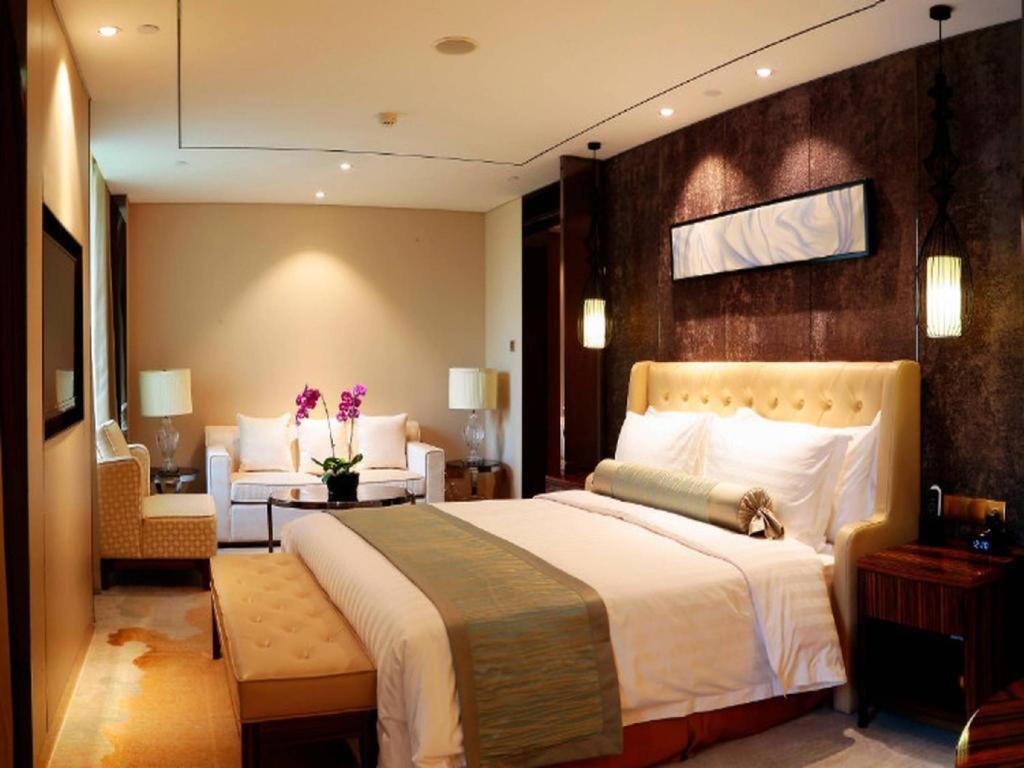 Lia! Beijing Hotel Экстерьер фото